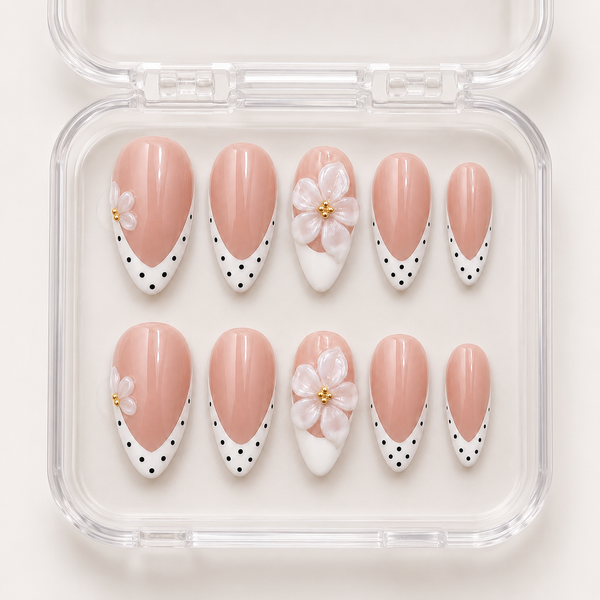 Pearl Daisy Dots